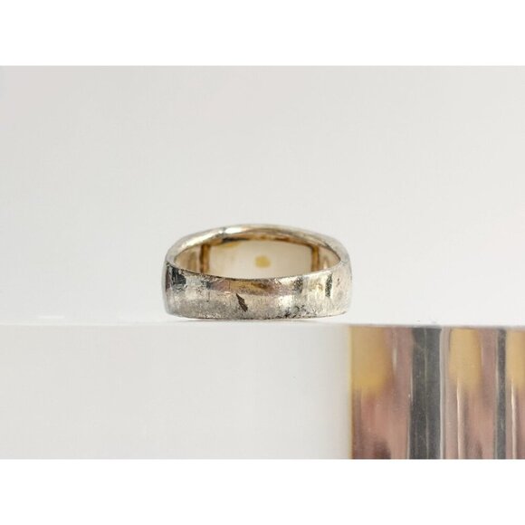 Mother of Pearl Sterling Silver Vintage Cabochon Minimalist Ring - sz 8.25 - Picture 2 of 10